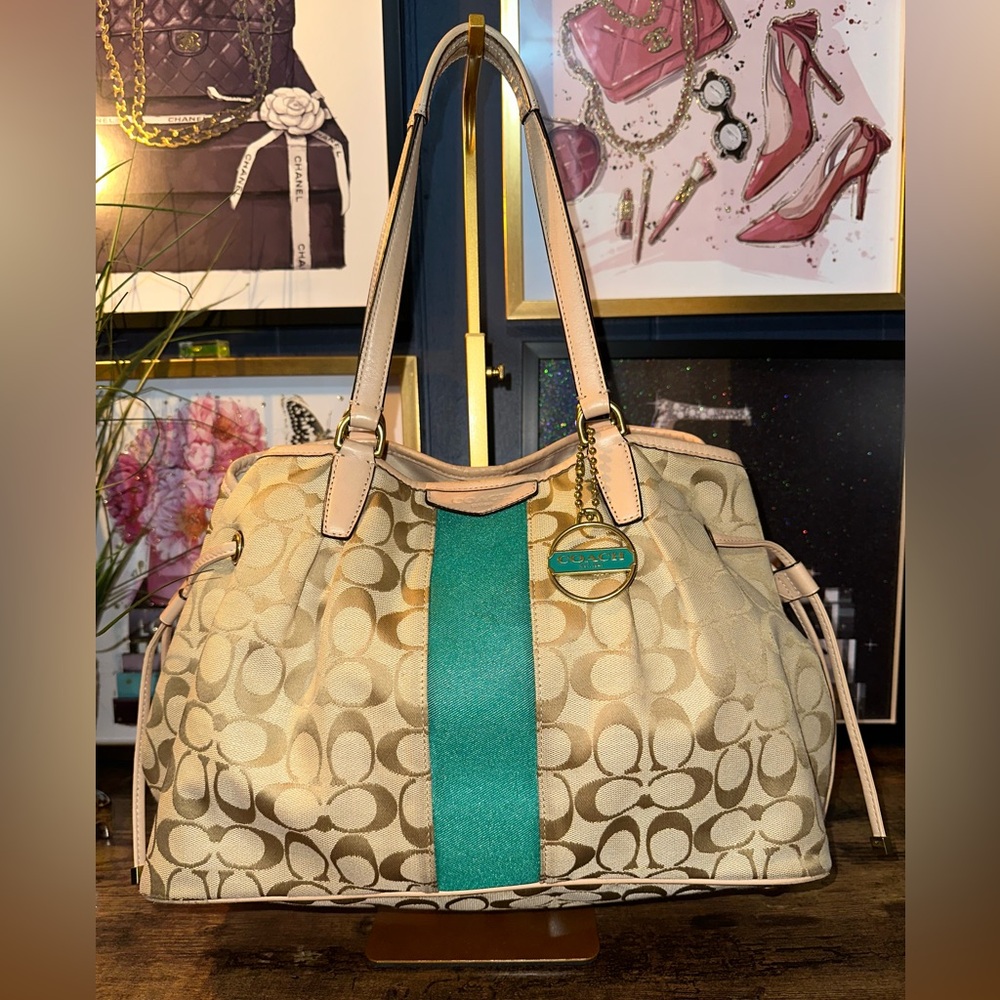 👜 Coach Signature Stripe Drawstring Carryall Bag – Khaki & Emerald (2011)